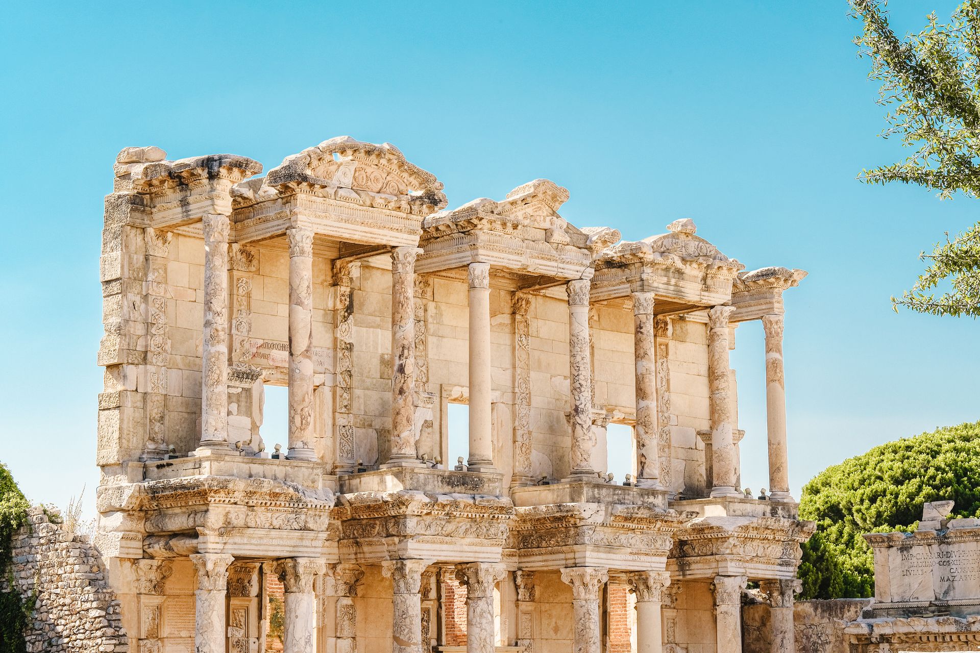 Aynı Gün Pamukkale Travertenleri, Hierapolis ve Efes Antik Kenti Turu