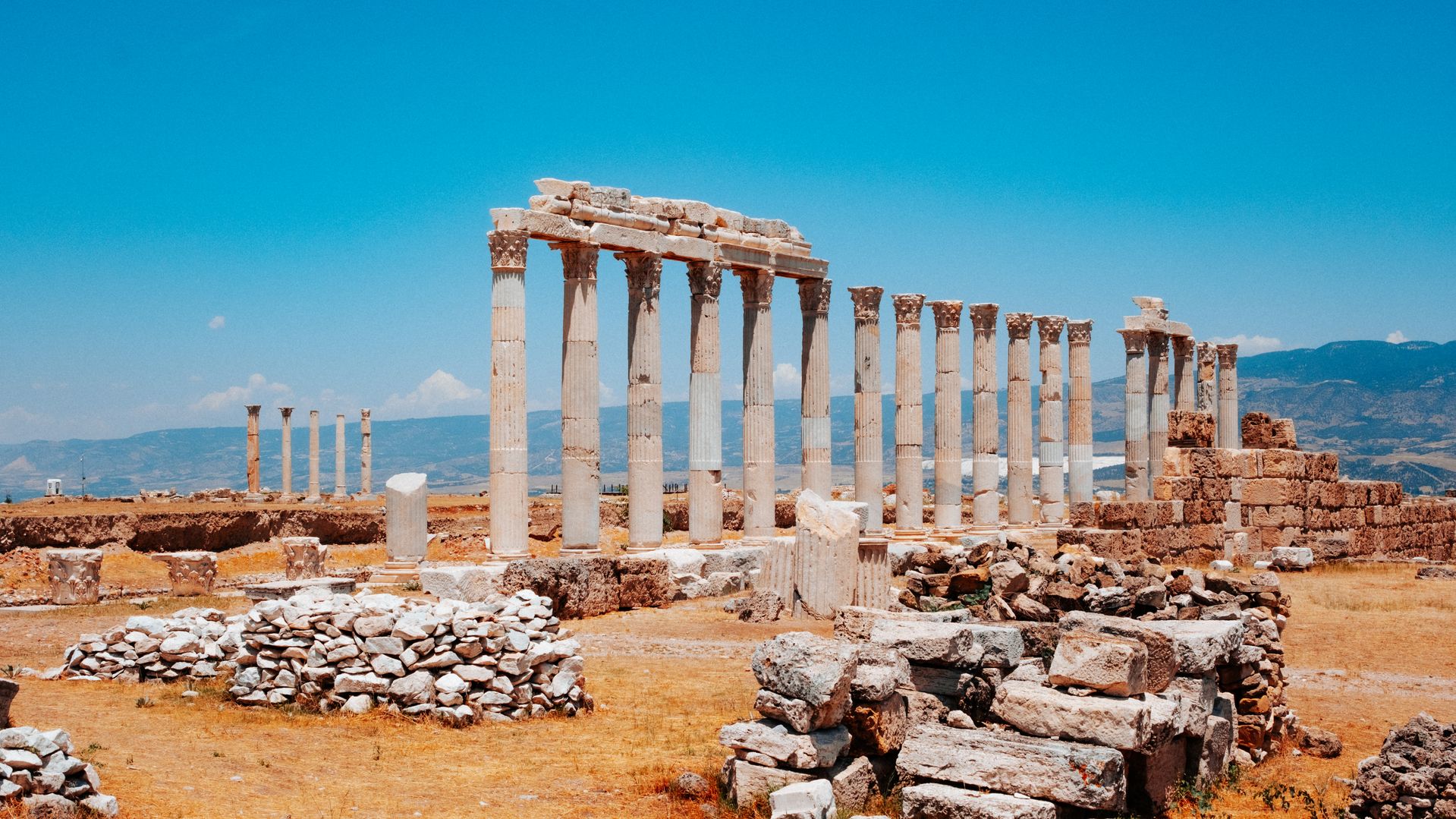 Pamukkale Laodikeia Antik Kenti, Kaklık Mağarası ve Salda Gölü Turu